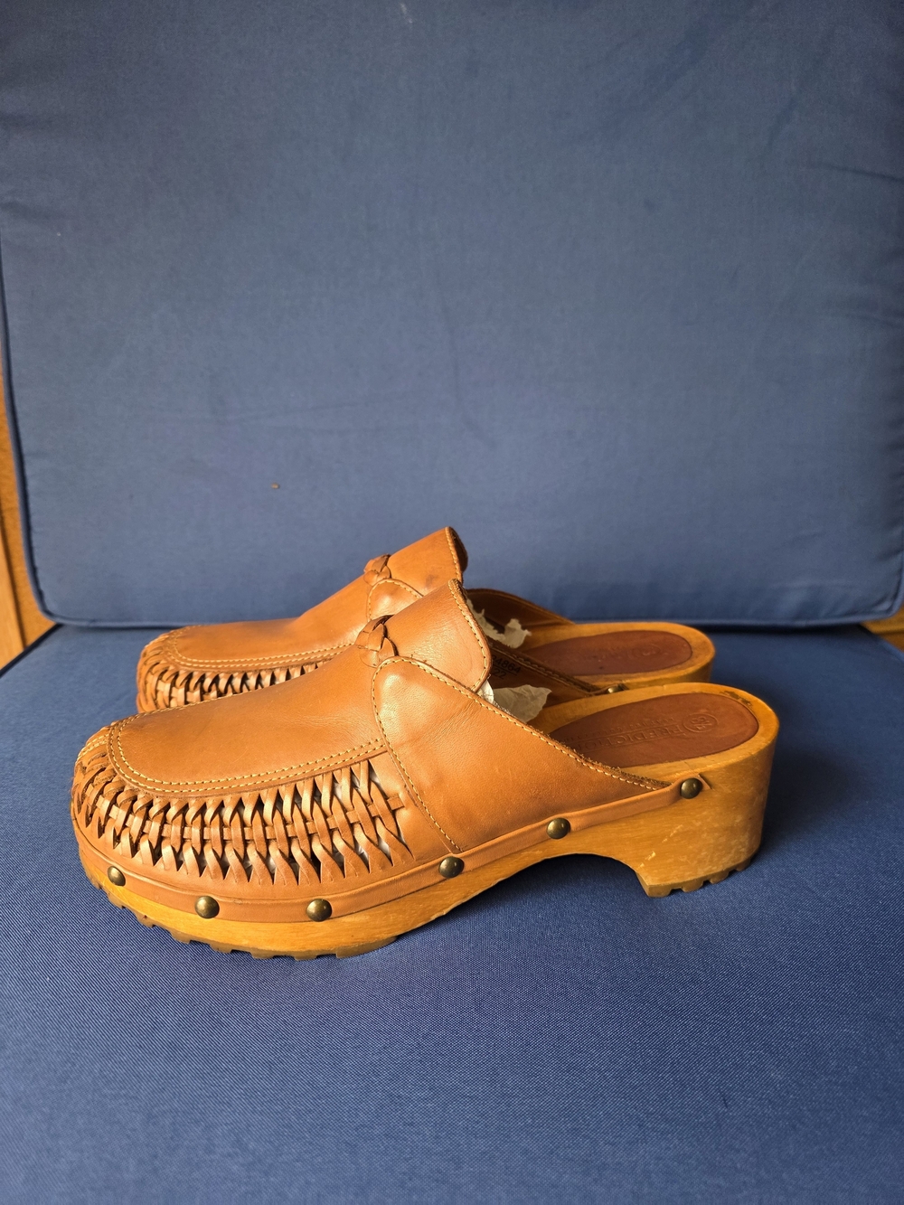 Predictions Leather Collection Tan Woven Clogs Wood Sole Slip‑On Mules 8.5